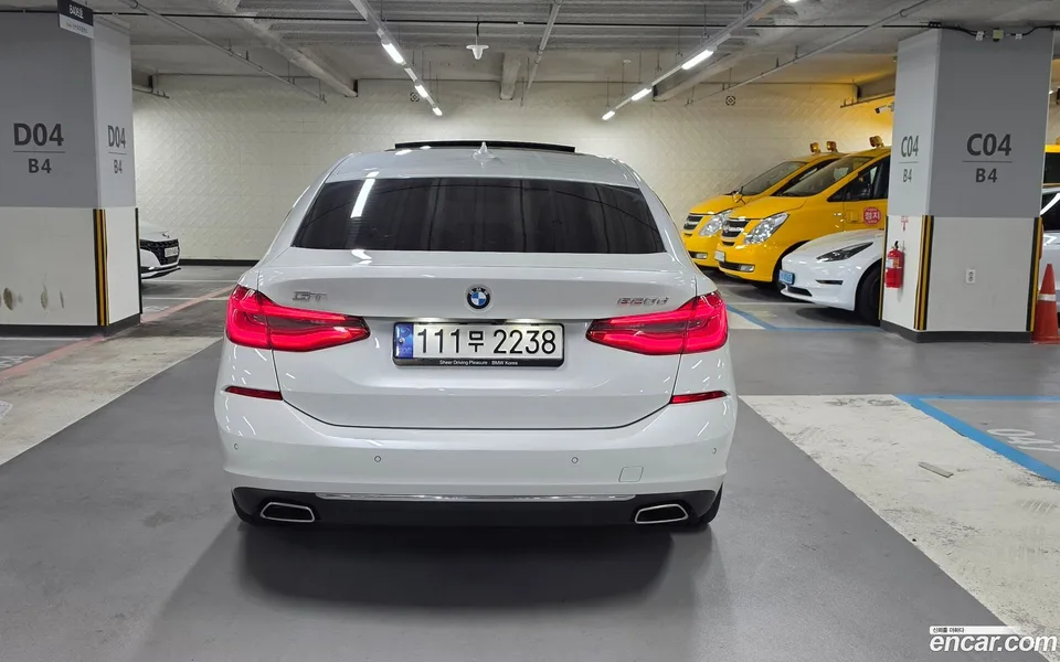BMW 6 Series GT 620d 2022 — миниатюра 3