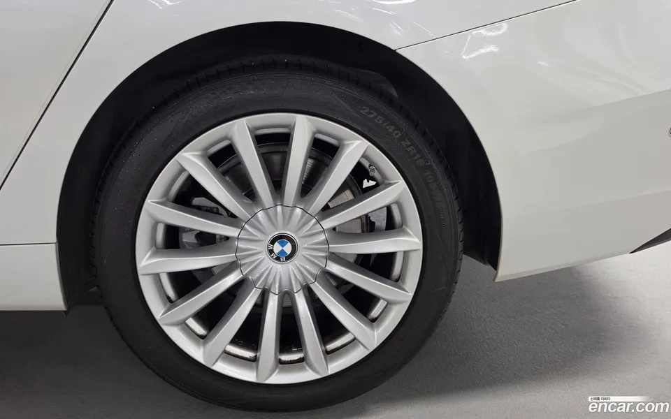 BMW 6 Series GT 620d 2022 — миниатюра 5