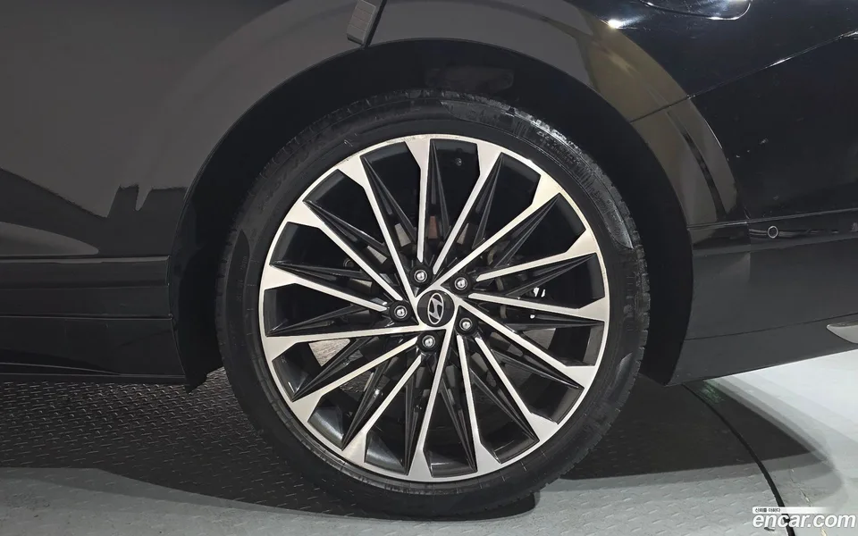 Hyundai Grandeur Hybrid 2023 — миниатюра 5