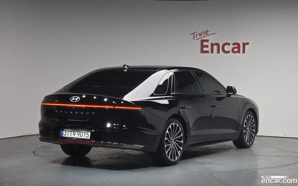 Hyundai Grandeur Hybrid 2023 — миниатюра 2
