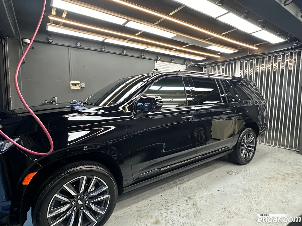 Cadillac Escalade 6.2 ESV 2023 — миниатюра 4