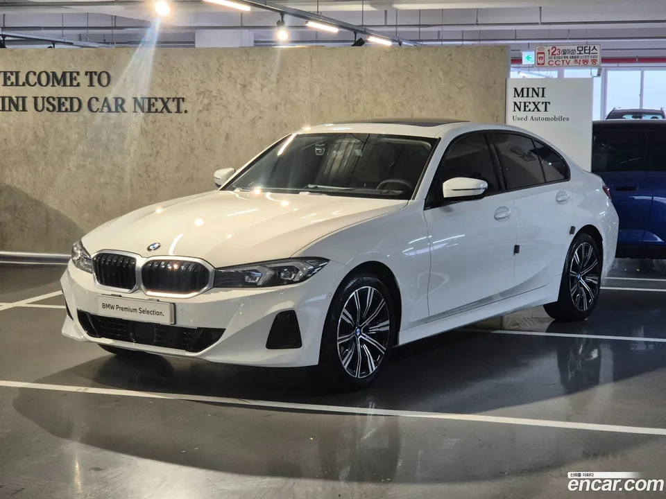 BMW 3 Series 320i 2025 — фото 1, купить с доставкой в Москву