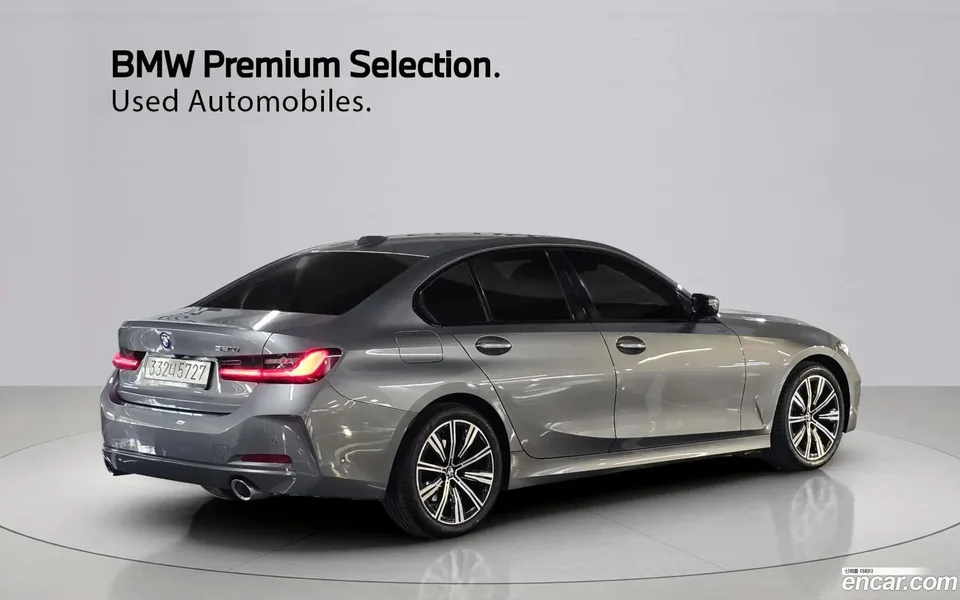 BMW 3 Series 320i 2025 — миниатюра 2