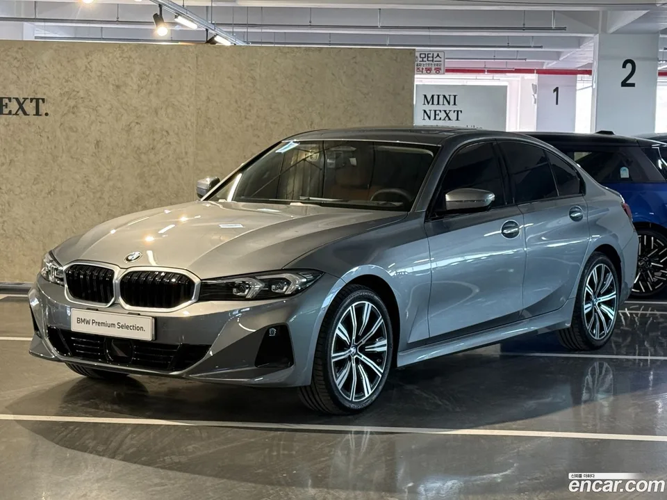 BMW 3 Series 320i 2025 — фото 1, купить с доставкой в Москву