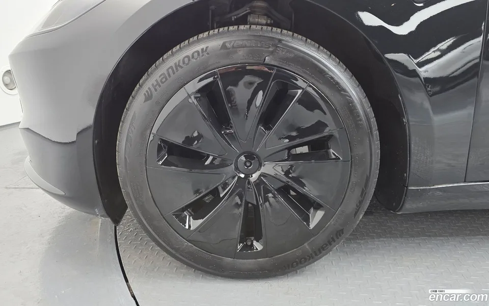 Tesla Model 3 AWD 2024 — миниатюра 5