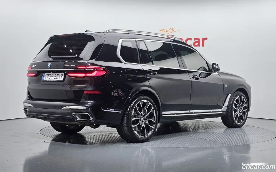 BMW X7 xDrive 40i M 6 2025 — миниатюра 2