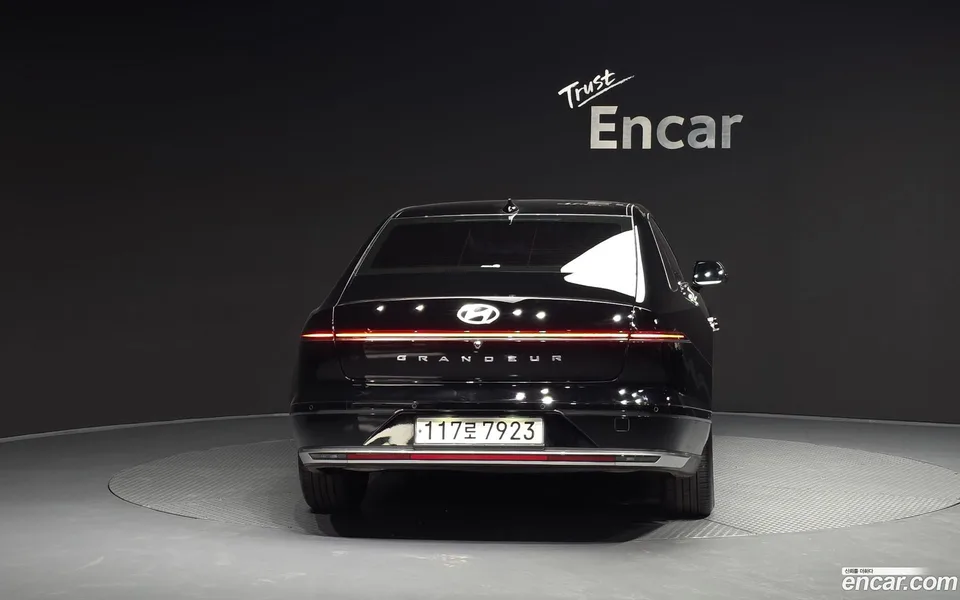 Hyundai Grandeur 2.5 2WD 2023 — миниатюра 4