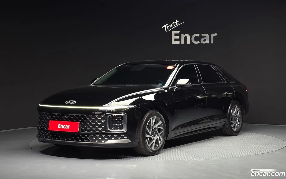 Hyundai Grandeur 2.5 2WD 2023 — фото 1, купить с доставкой в Москву