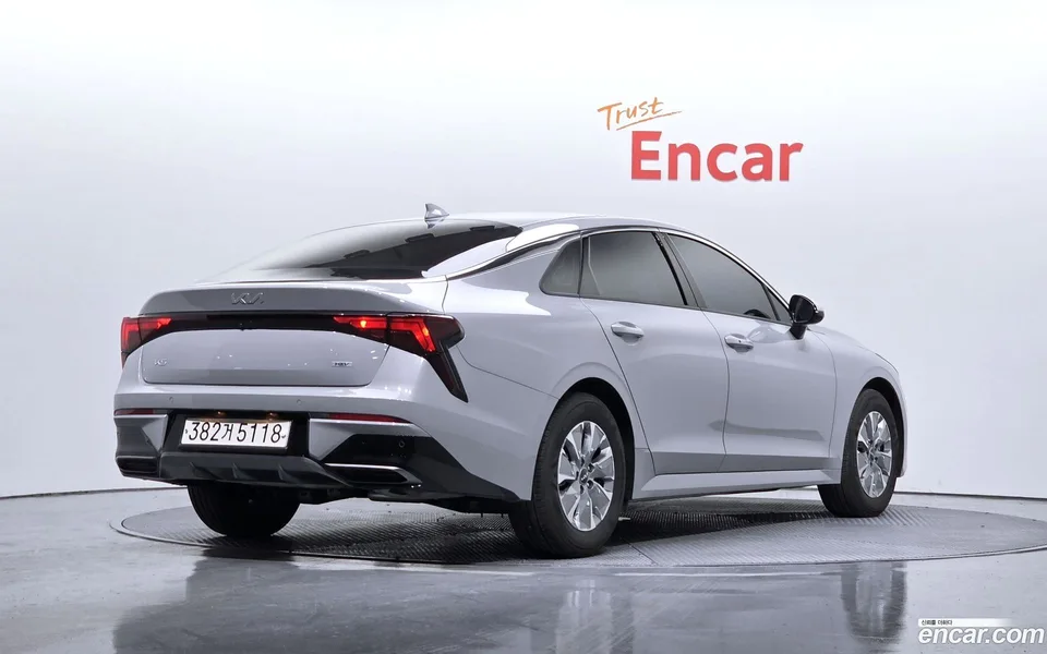 Kia K5 Hybrid 2025 — миниатюра 2