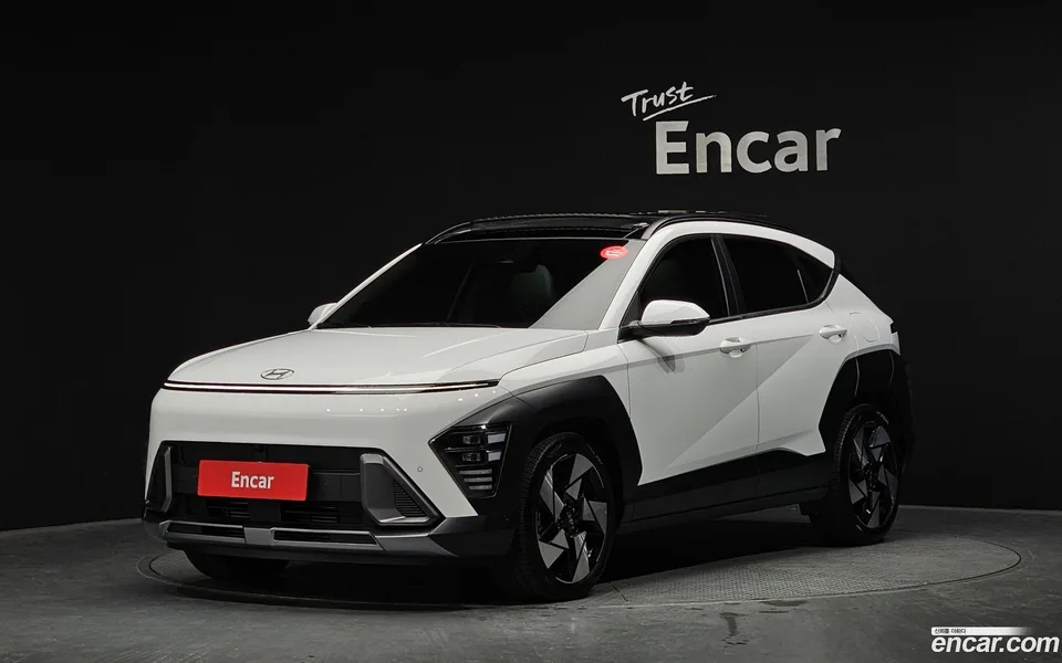Hyundai Kona 1.6 4WD 2023 — фото 1, купить с доставкой в Москву