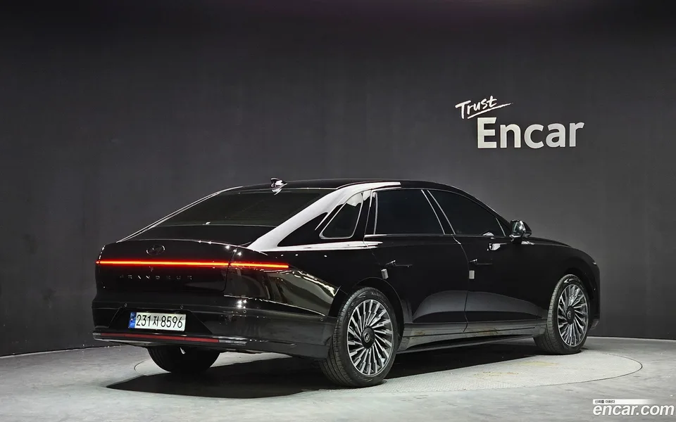 Hyundai Grandeur 2.5 2WD 2024 — миниатюра 2