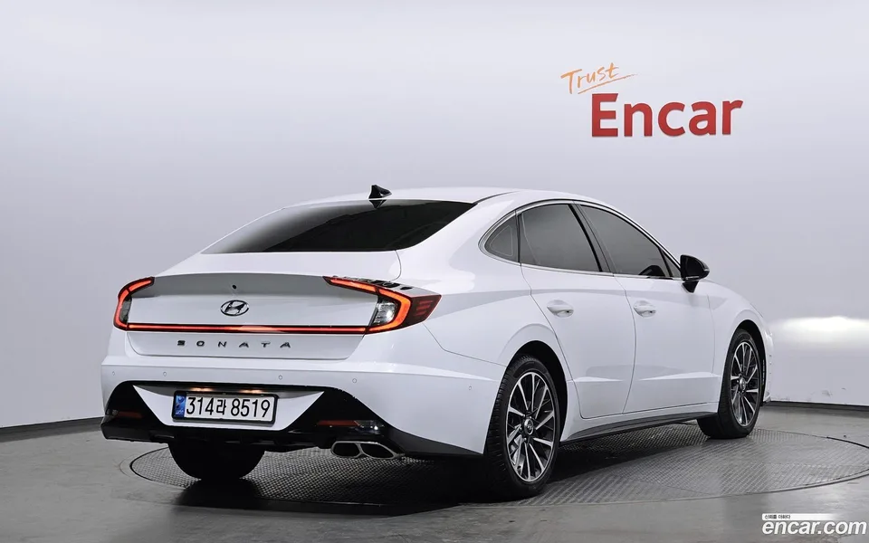 Hyundai Sonata 1.6 2022 — миниатюра 2