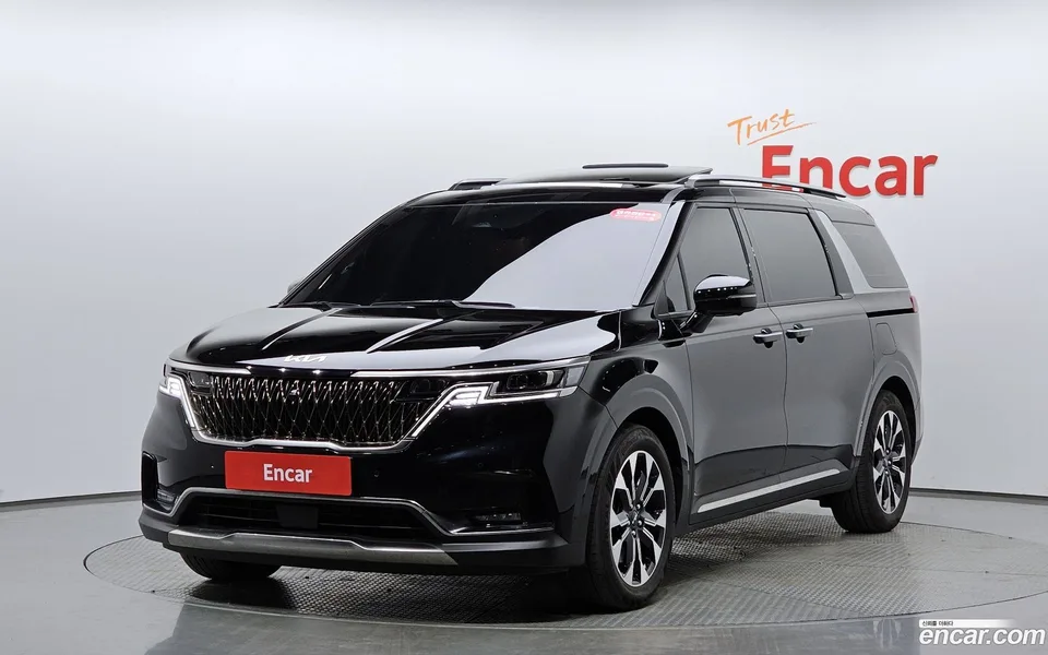Kia Carnival 9 2023 — фото 1, купить с доставкой в Москву
