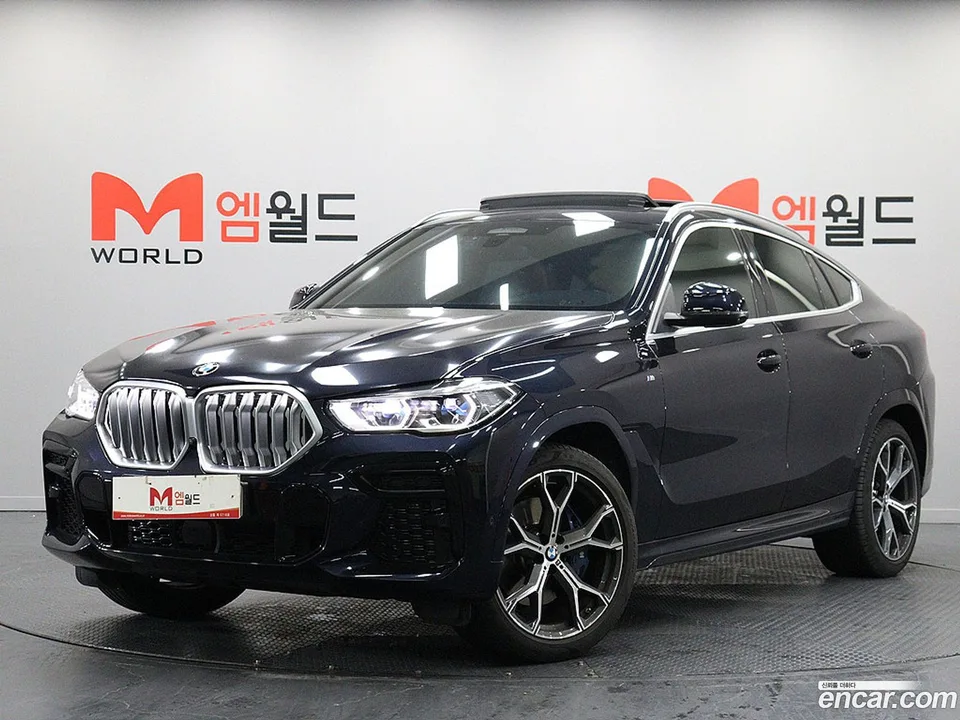 BMW X6 xDrive30d M 2023 — фото 1, купить с доставкой в Москву