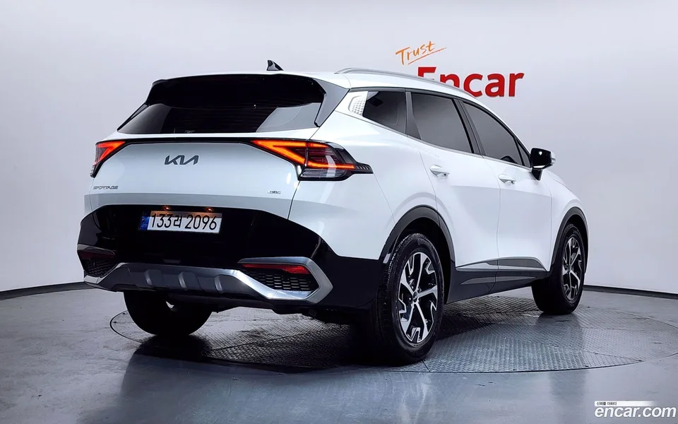 Kia Sportage Hybrid 2WD 2022 — миниатюра 2