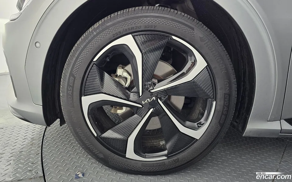 Kia EV6 4WD 2022 — миниатюра 5