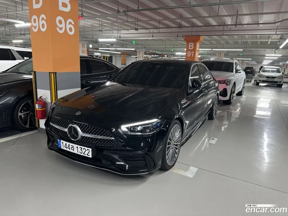 Mercedes-Benz C-Class C300 4MATIC AMG Line 2023 — миниатюра 2