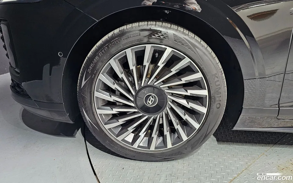Hyundai Grandeur 2.5 2WD 2024 — миниатюра 5