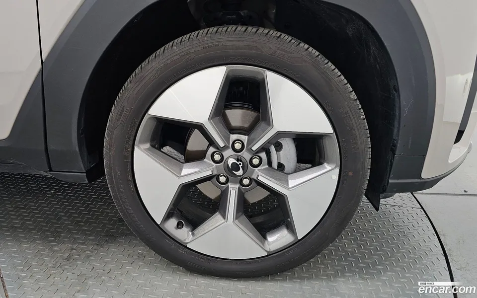 KG Mobility Torres EVX E7 2024 — миниатюра 5