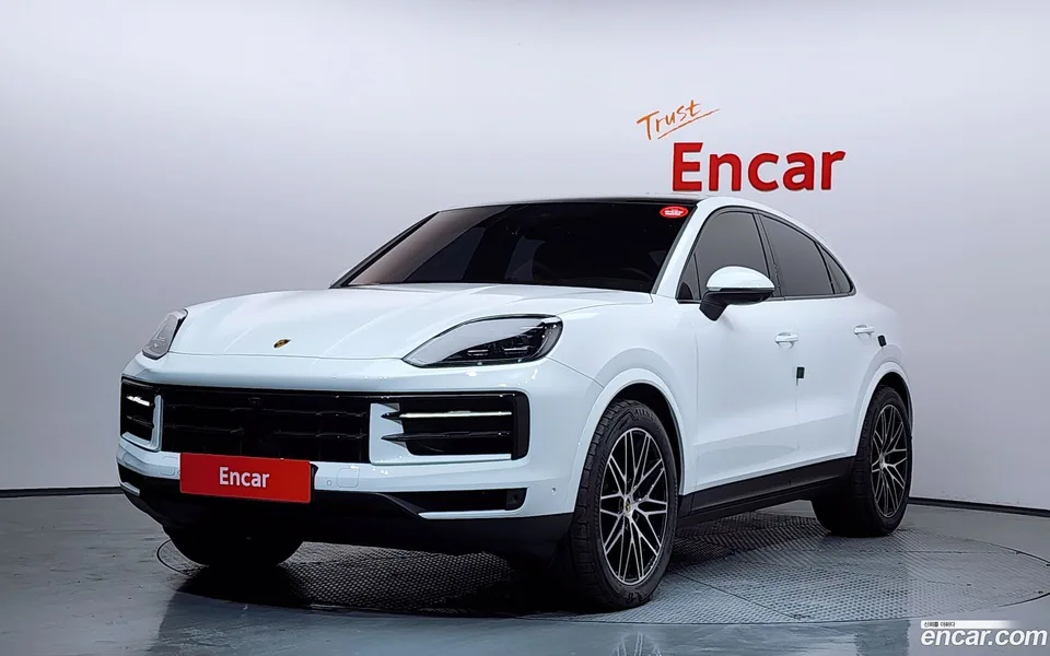 Porsche Cayenne 3.0 2024 — фото 1, купить с доставкой в Москву