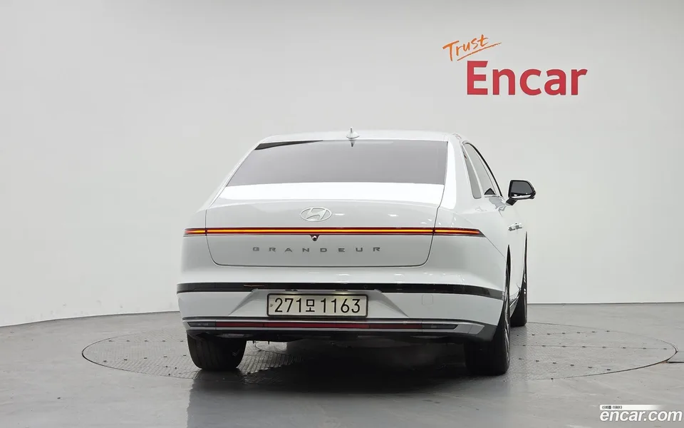 Hyundai Grandeur Hybrid 2023 — миниатюра 4