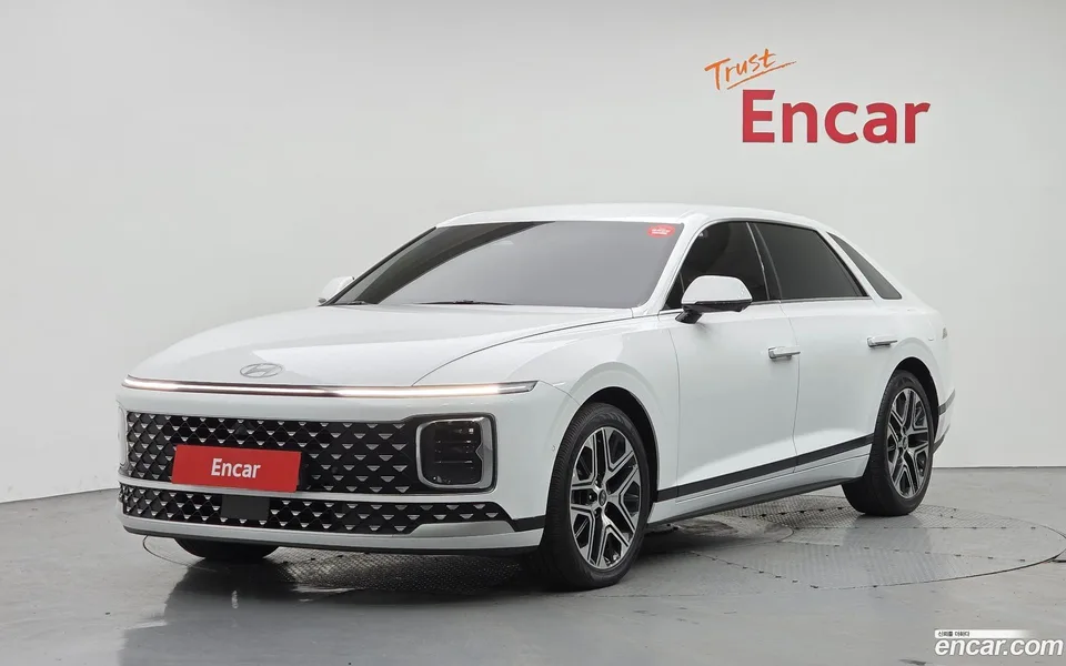 Hyundai Grandeur Hybrid 2023 — фото 1, купить с доставкой в Москву