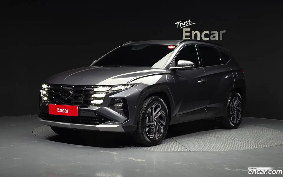 Hyundai Tucson Hybrid NX4 HEV 1.6 4WD 2025 — фото 1, купить с доставкой в Москву