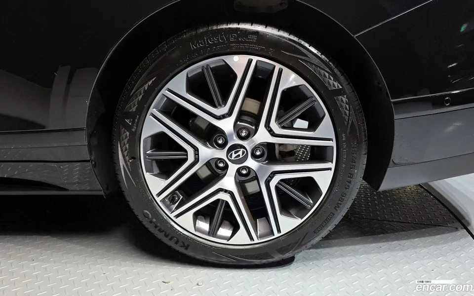 Hyundai Grandeur 2.5 2WD 2024 — миниатюра 5