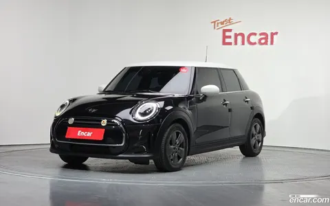 MINI Cooper 2023 купить в Москве