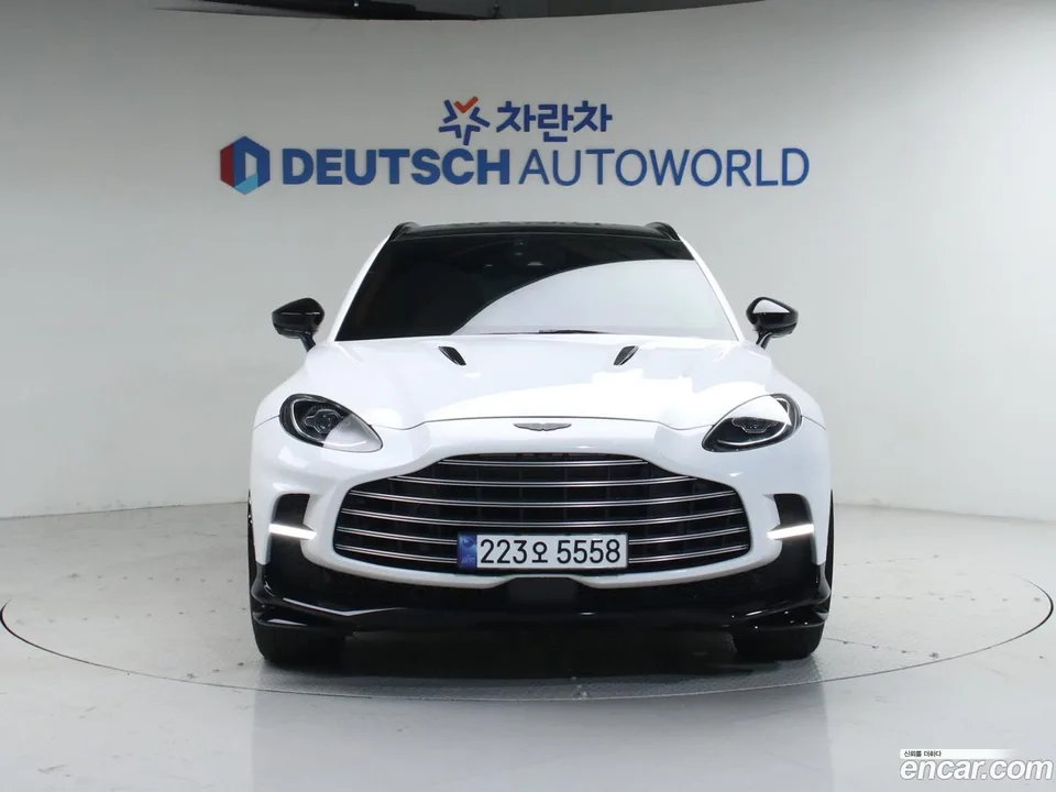 Aston Martin DBX 4.0 V8 707 2023 — миниатюра 3