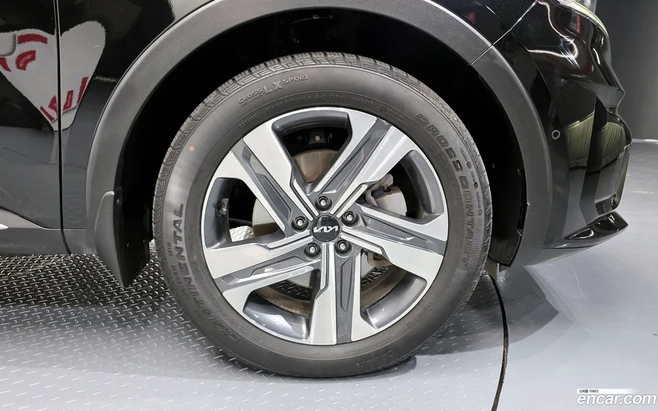 Kia Sorento HEV 1.6 2WD 2023 — миниатюра 5