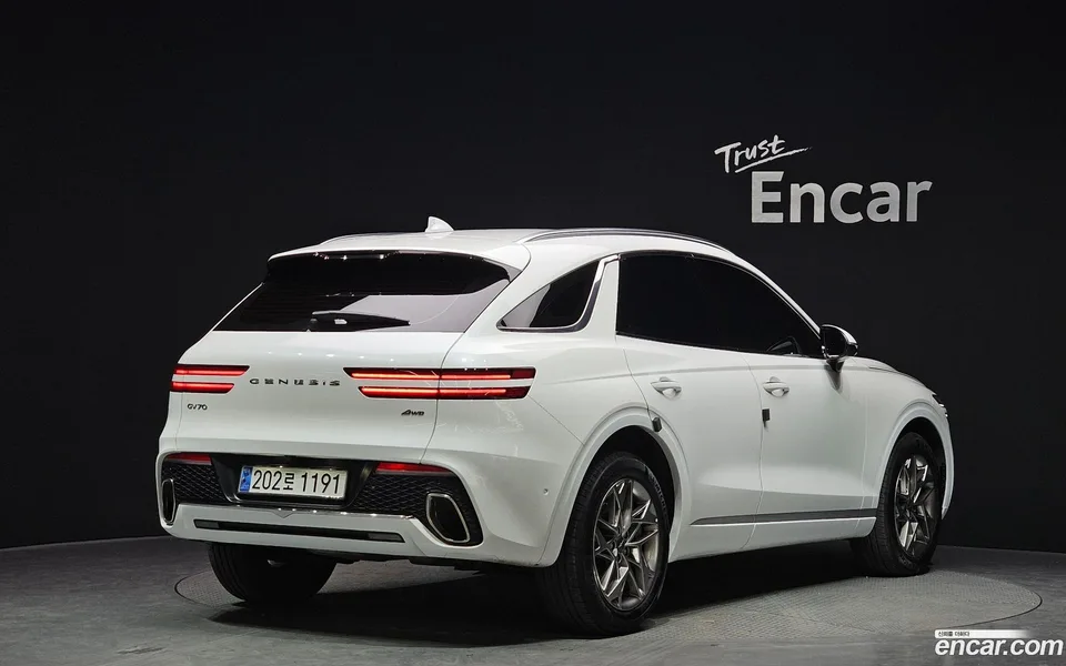 Genesis GV70 2.5T AWD 2024 — миниатюра 2