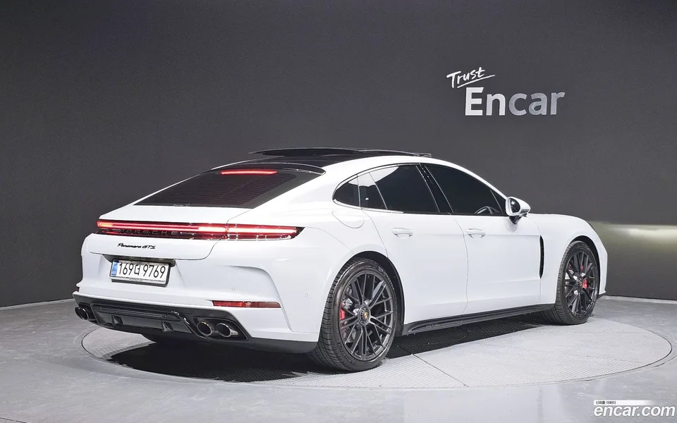 Porsche Panamera (976) 4.0 GTS 2025 — миниатюра 2