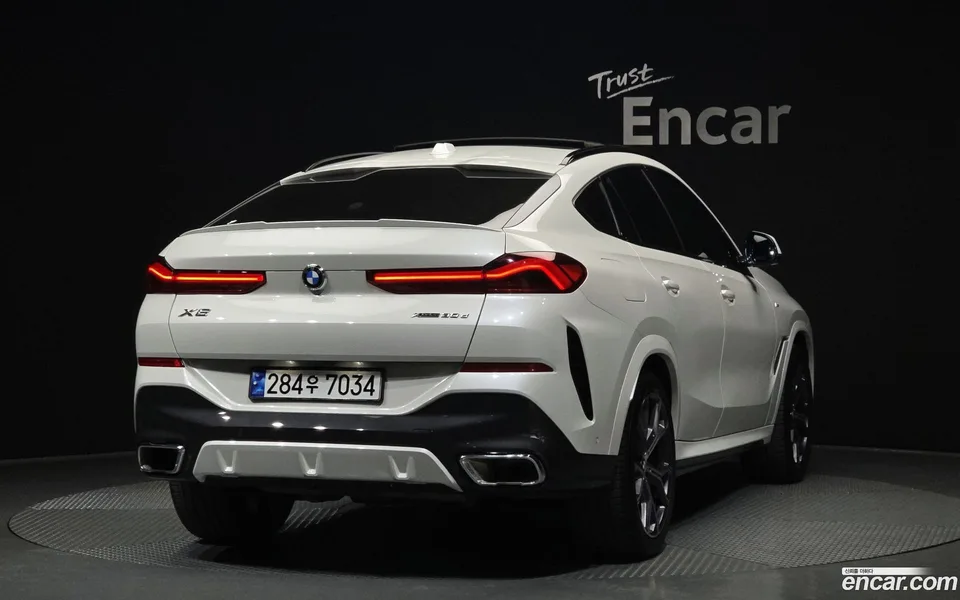 BMW X6 xDrive30d M 2023 — миниатюра 2