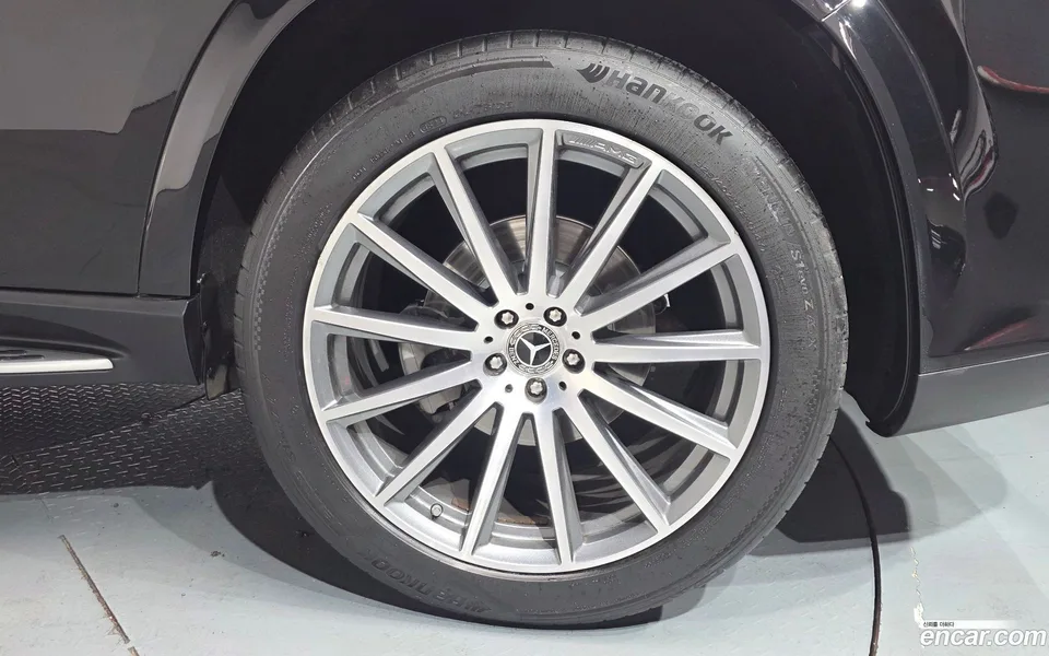 Mercedes-Benz GLS-Class GLS400d 4MATIC 2023 — миниатюра 5