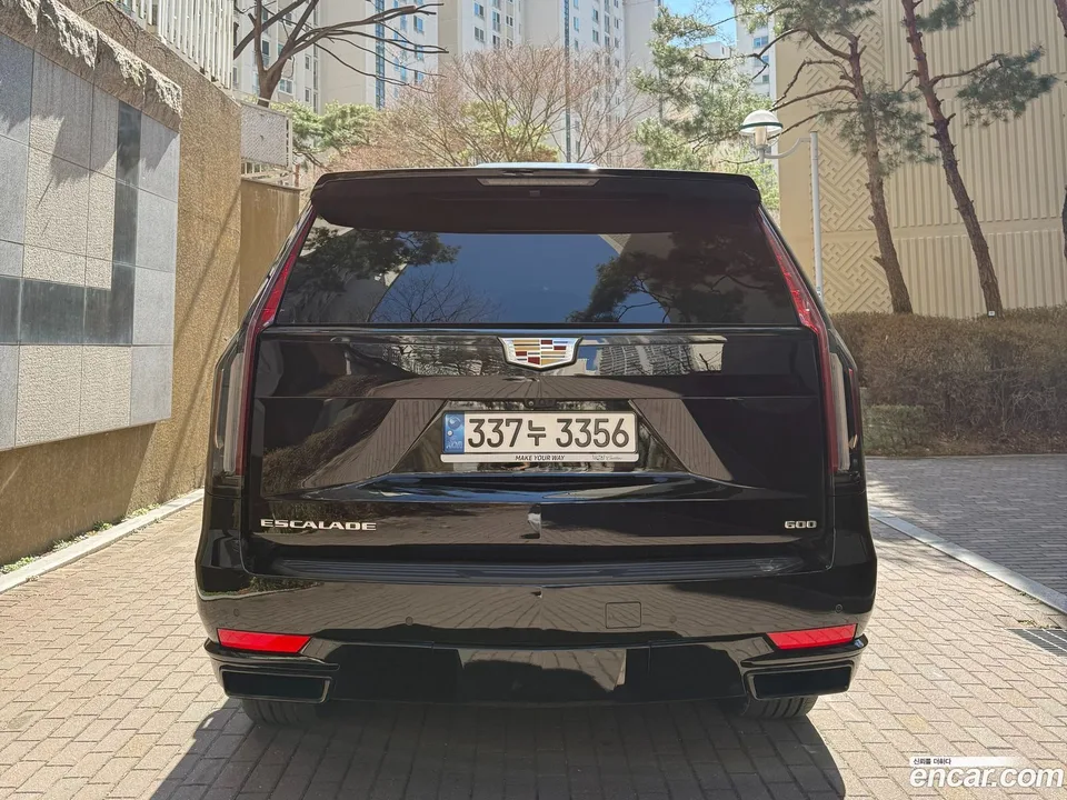 Cadillac Escalade 6.2 ESV 2022 — миниатюра 4