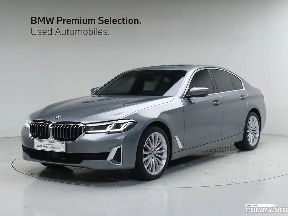 BMW 5 Series 530i 2023 — фото 1, купить с доставкой в Москву