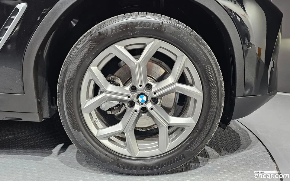 BMW X4 xDrive20i xLine 2022 — миниатюра 5
