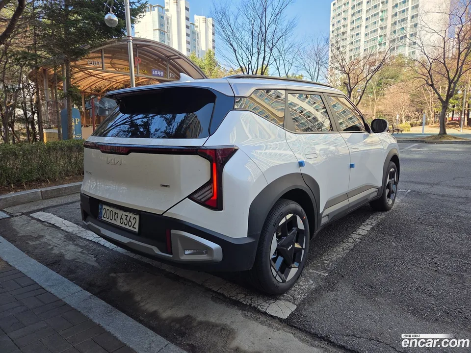 Kia Seltos HEV 1.6 2WD 2026 — миниатюра 3