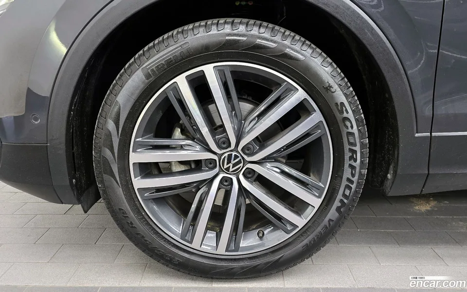 Volkswagen Tiguan 2.0 TDI 2022 — миниатюра 5