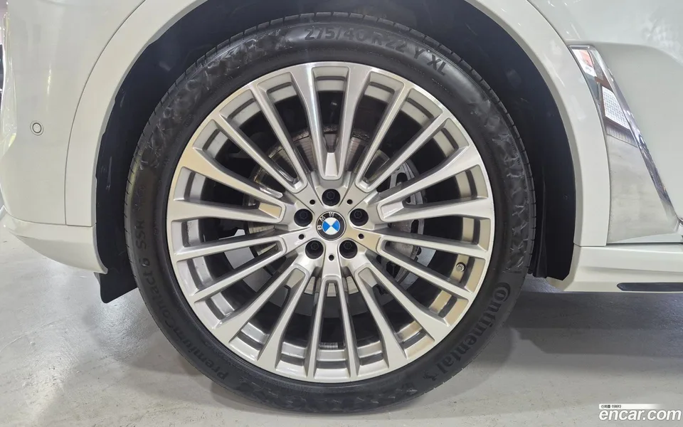 BMW X7 xDrive 40i 6 2025 — миниатюра 5