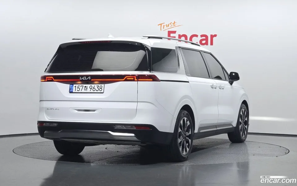 Kia Carnival 9 2022 — миниатюра 2