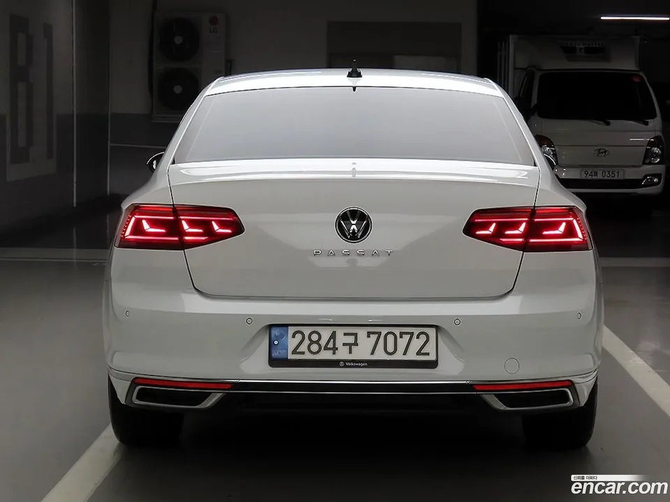 Volkswagen Passat GT 2.0 TDI 2022 — миниатюра 3