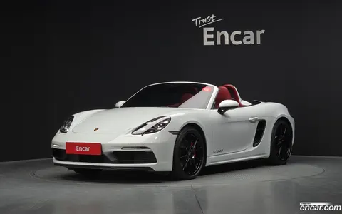 Porsche 718 Boxster 2022 купить в Москве