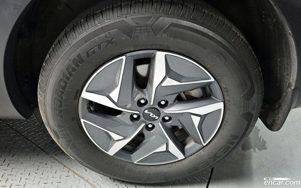 Kia Sorento HEV 1.6 4WD 2023 — миниатюра 5
