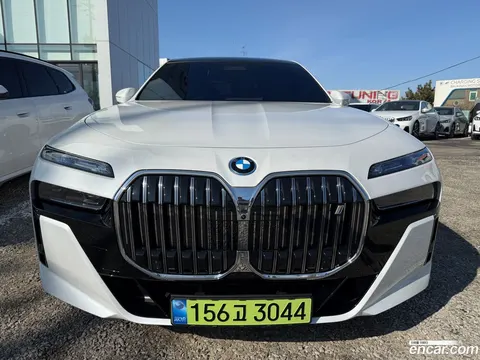 BMW i7 2026 купить в Москве
