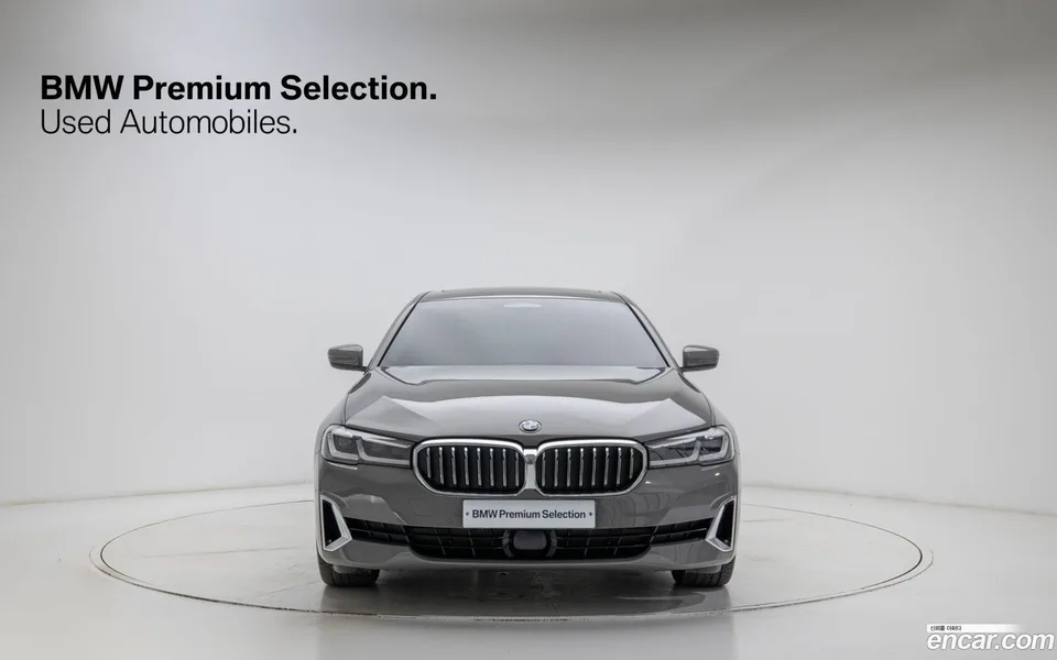 BMW 5 Series 520i 2022 — миниатюра 3
