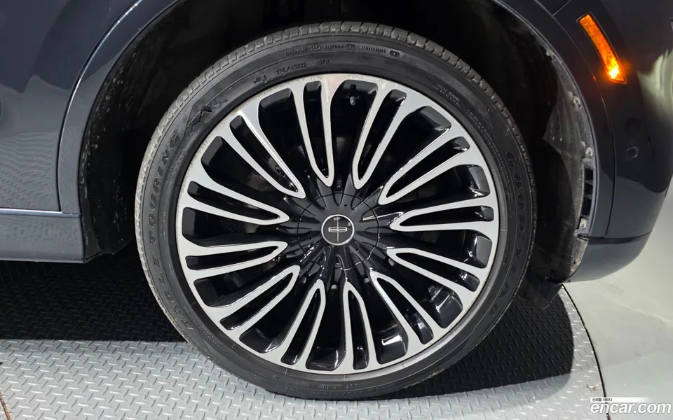 Lincoln Aviator 3.0 AWD 2022 — миниатюра 5