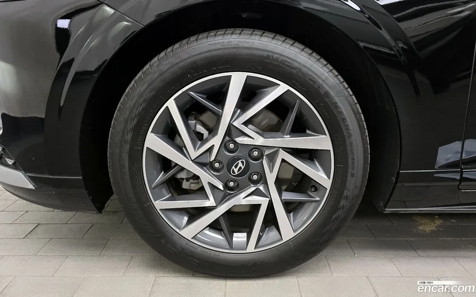 Hyundai Grandeur 2.5 2WD 2023 — миниатюра 5