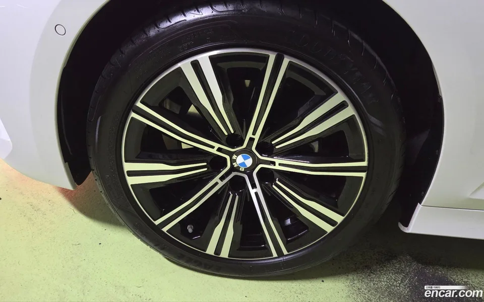 BMW 3 Series 320d 2025 — миниатюра 5